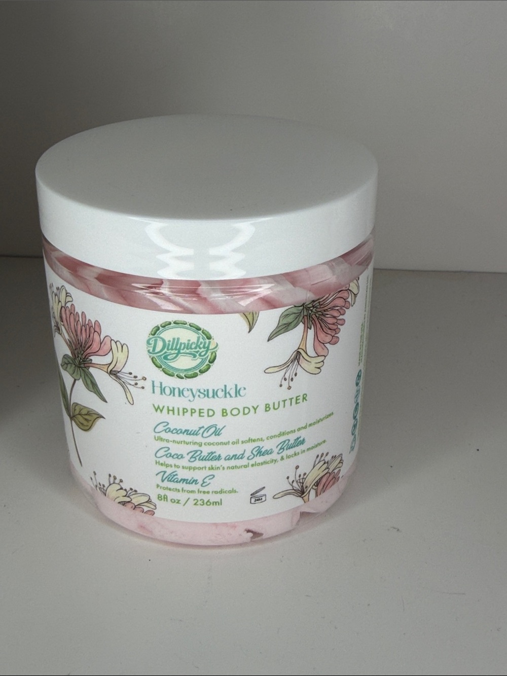 DILLPICKY Honeysuckle Whipped Body Butter, Sugar Scrub & Body Oil - Picture 2 of 4